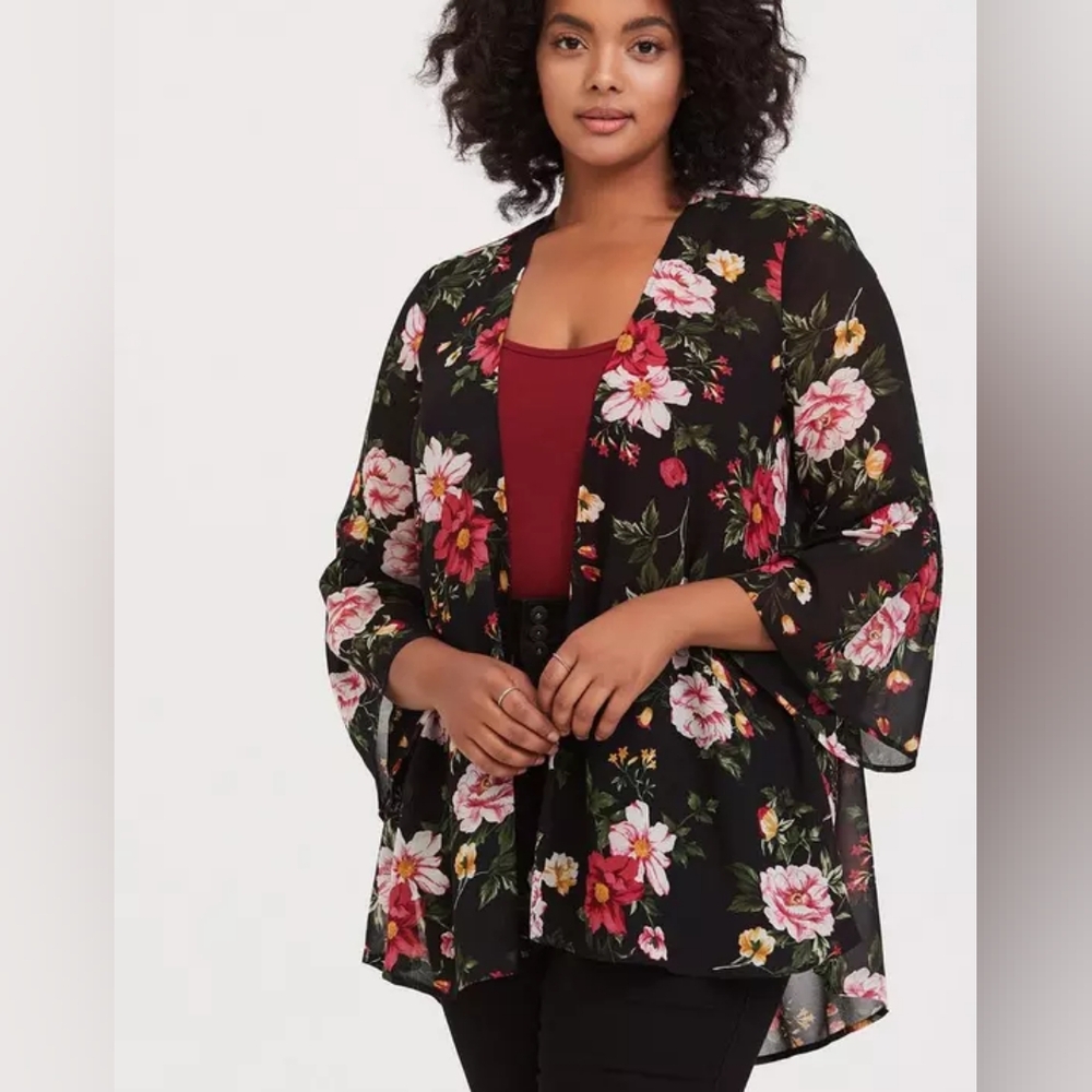 🖤🌹 torrid Sheer Floral Chiffon Kimono Style Top w/ Bell Sleeves, 00/0, NWT